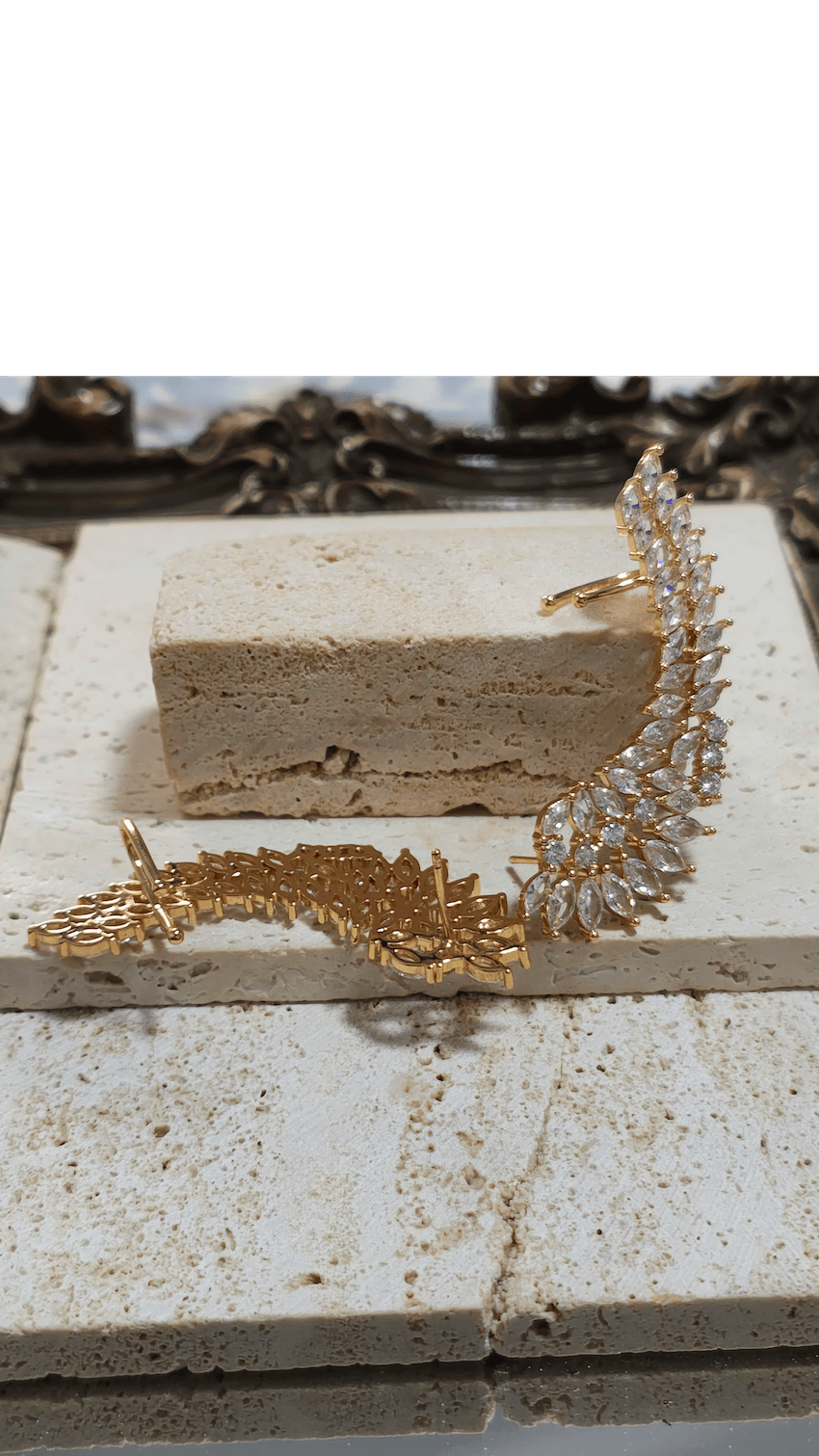 Brinco EARCUFF LUXO