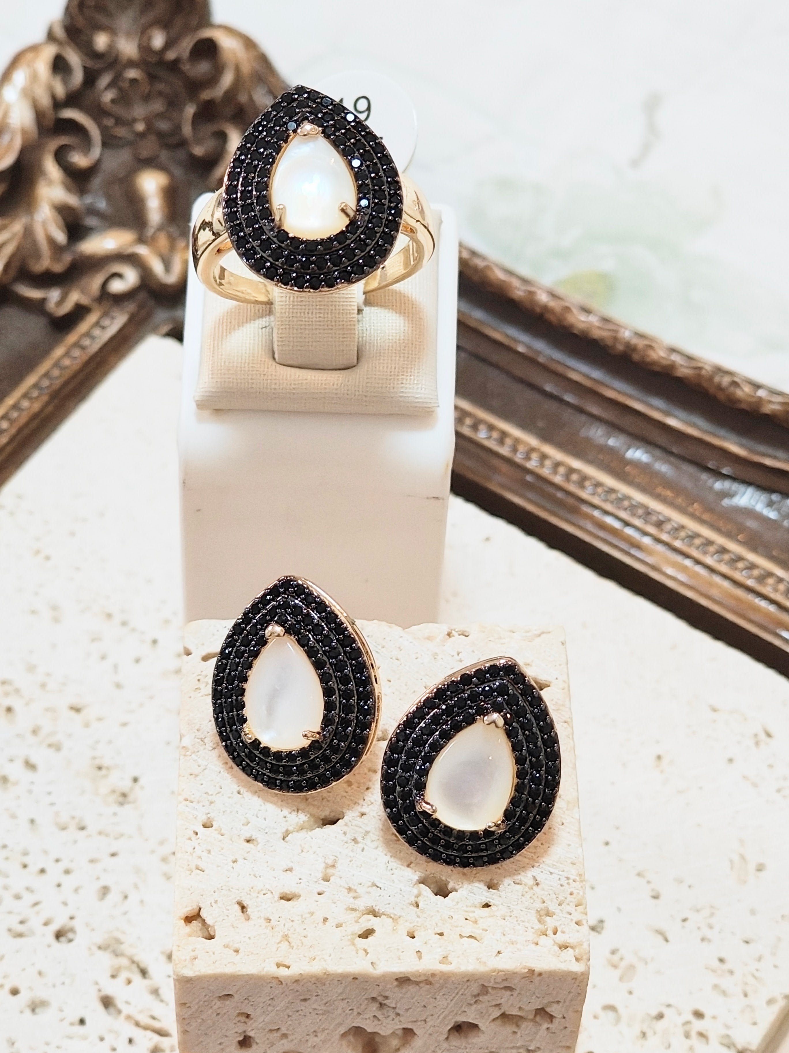 Conjunto NOIR GOTA