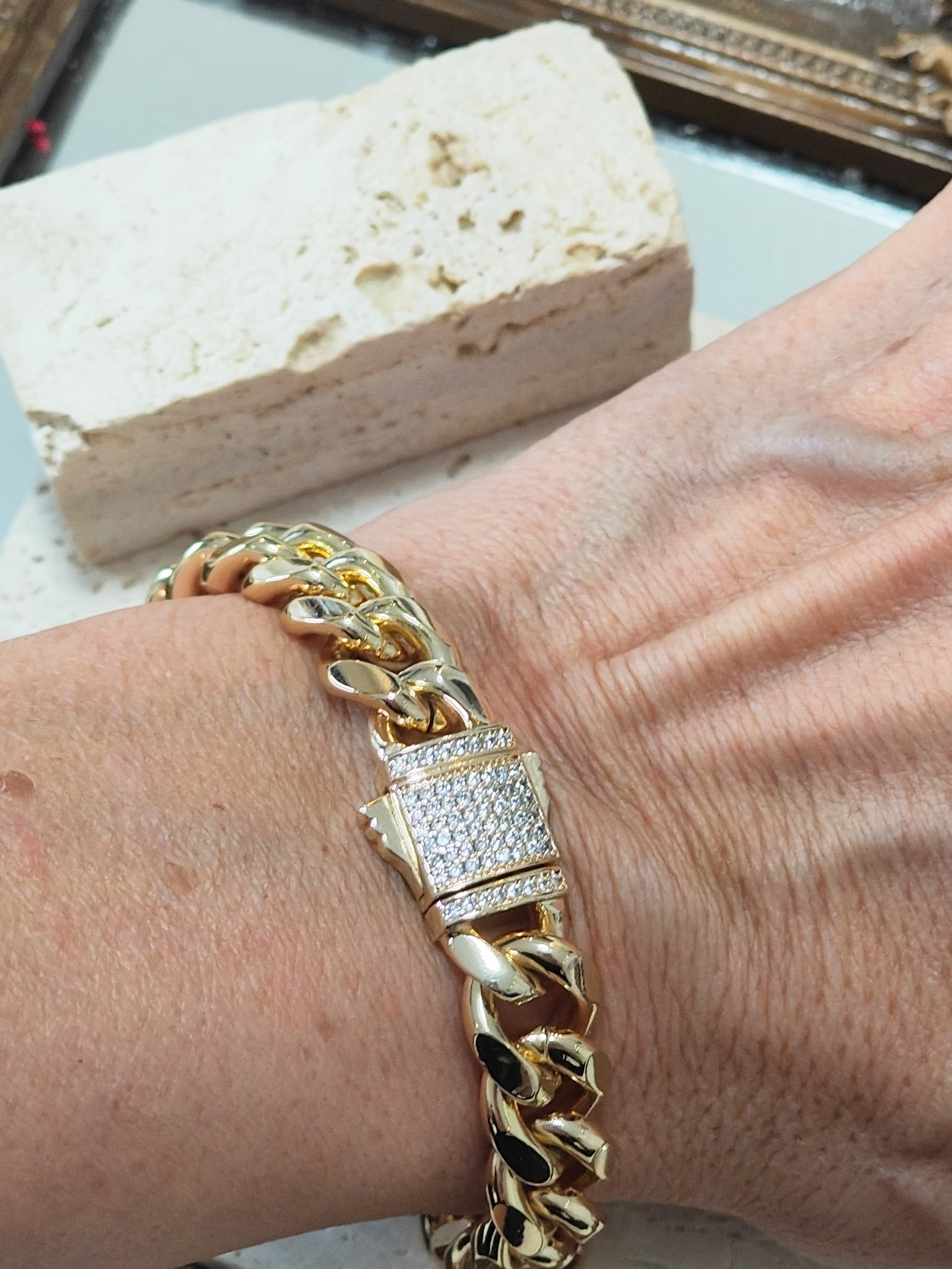 Pulseira correntaria  FECHO CRAVEJADO M